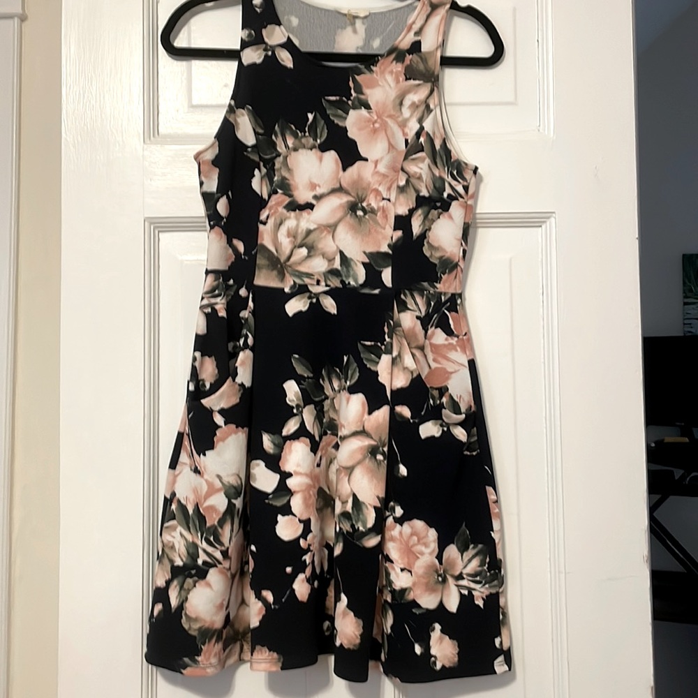 Floral Dress with Pockets
